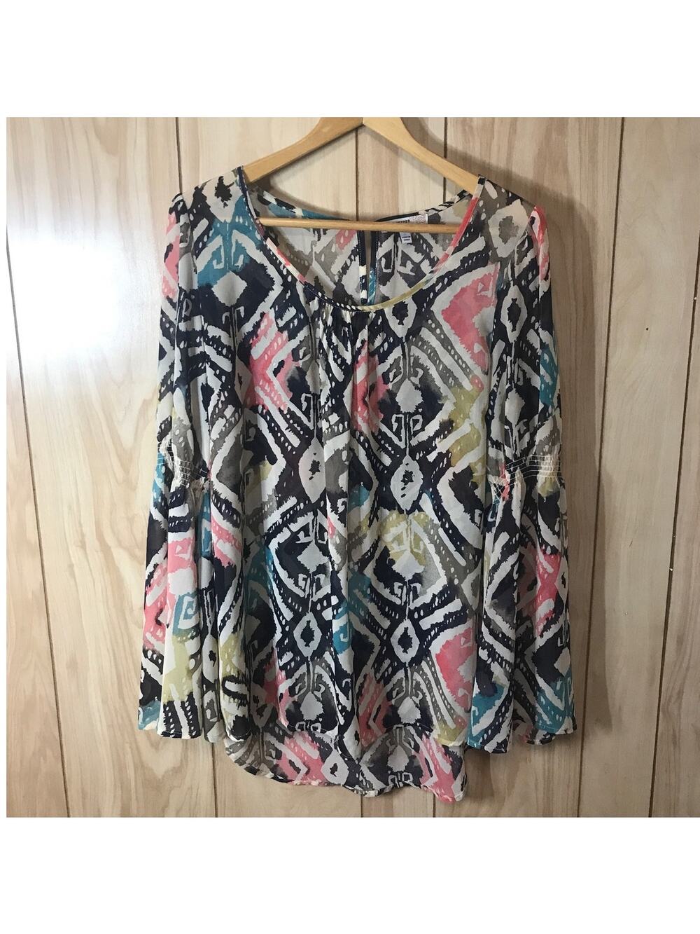 Blu Pepper Vintage Pleated Geometric Scoop Neck Long Sleeve Blouse L